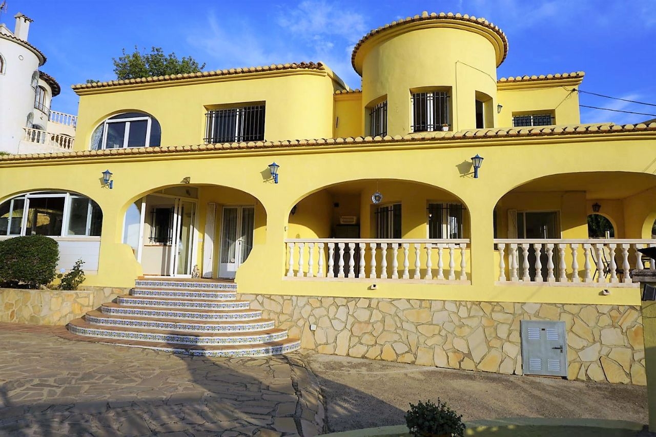 8 Bedroom Villa in Benissa Costa