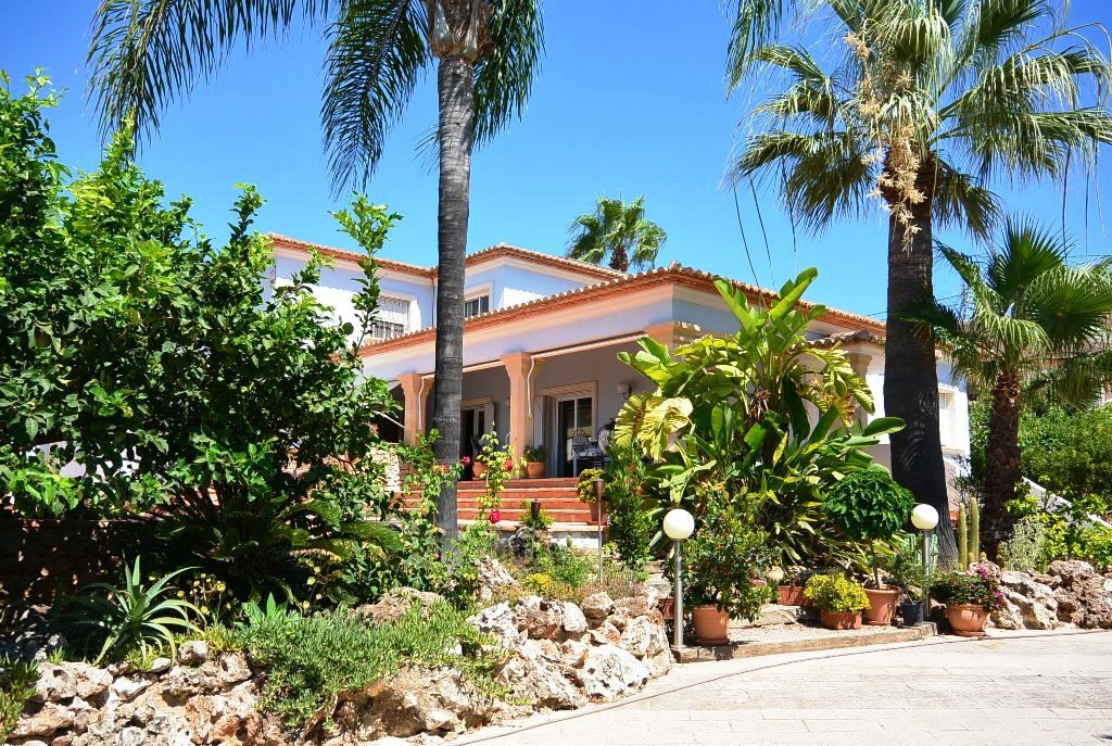 5 Bedroom Villa in Benissa Costa