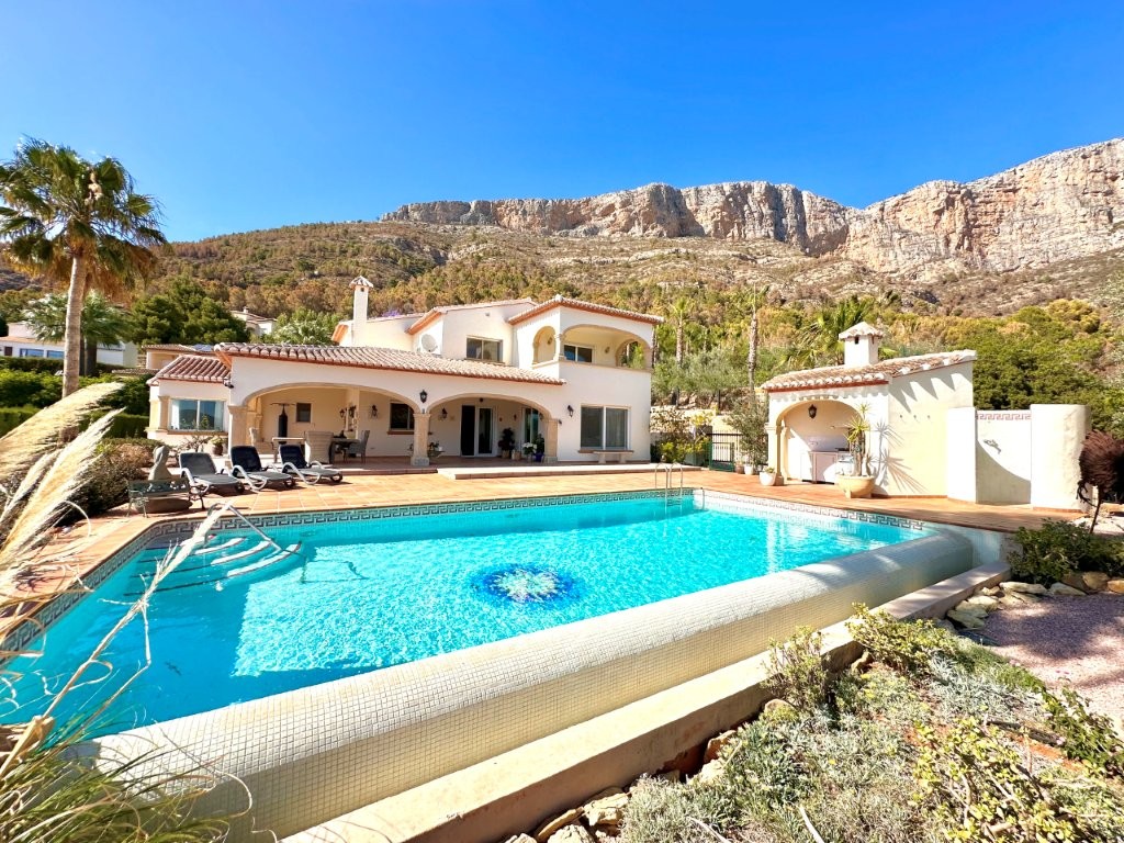 6 Bedroom Villa in Javea
